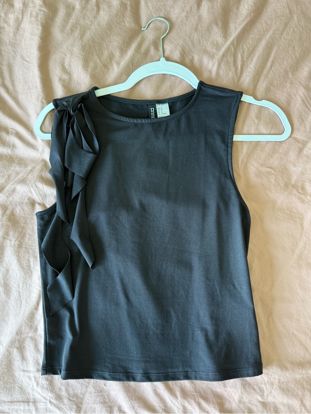 Divided Black Sleeveless Tank with Side Ruffle Bow